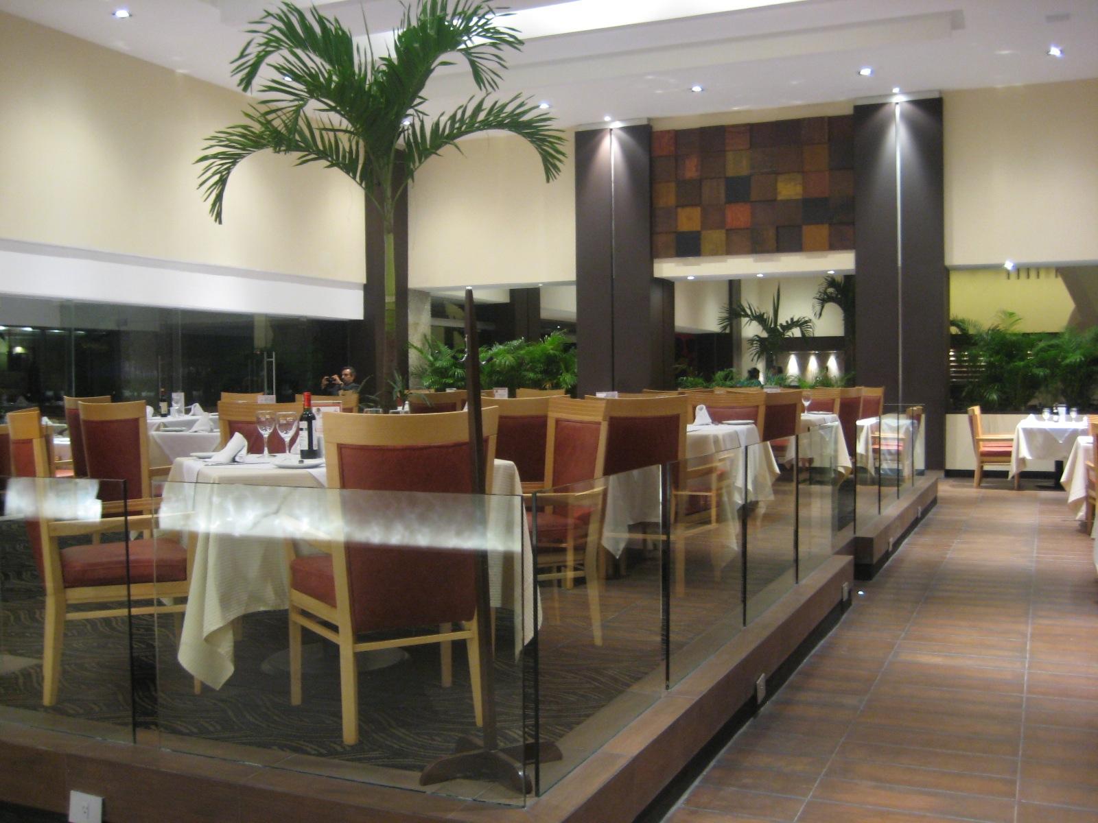 Отель Royal Pedregal Мехико Экстерьер фото Restaurant